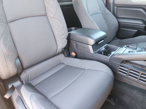 Used 2024 Toyota Tacoma SR image 15