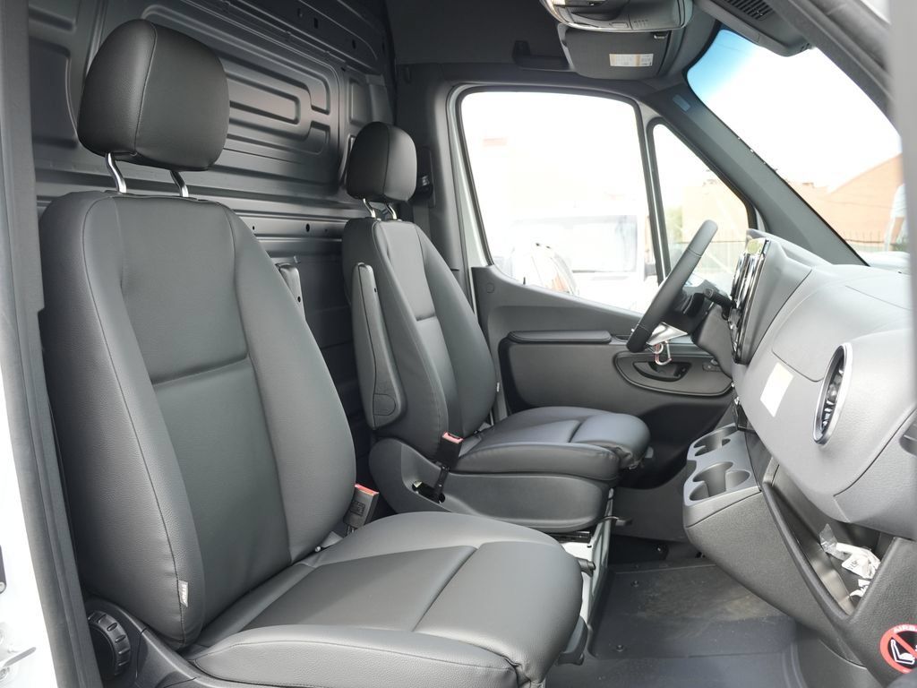 New 2026 Mercedes-Benz Sprinter 2500 image 21