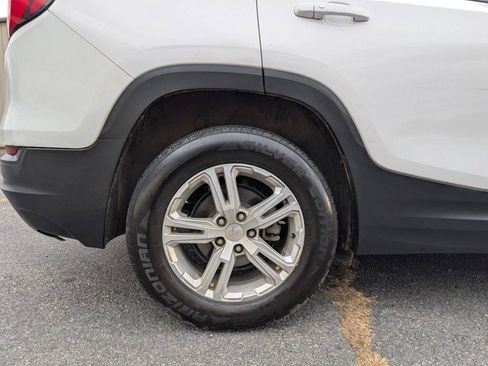 Used 2020 GMC Terrain SLE w/ LPO, Floor Liner Package FWD image 40