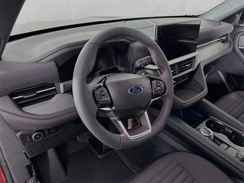 New 2026 Ford Explorer ST-Line w/ ST-Line Street Pack image 9