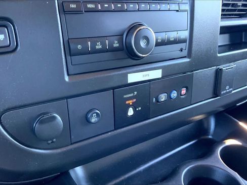 Used 2022 Chevrolet Express 2500 w/ Driver Convenience Package image 28