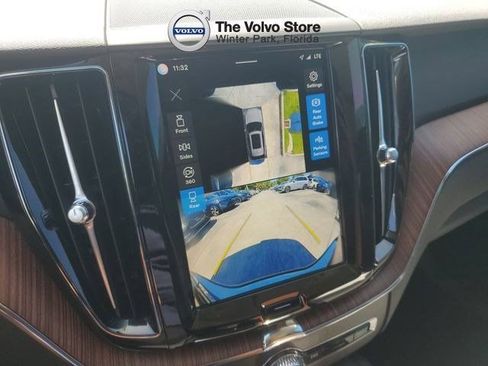 Certified 2024 Volvo XC60 B5 Plus w/ Protection Package Premier AWD/4WD image 24