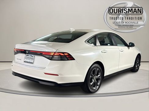 Used 2023 Honda Accord EX image 8