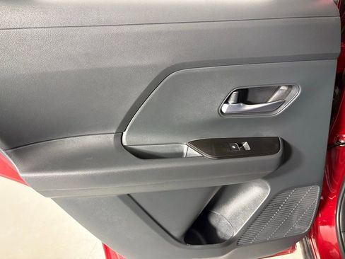 New 2026 Nissan Kicks SR image 34