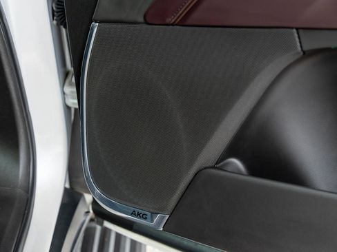 Used 2023 Cadillac Escalade V image 98