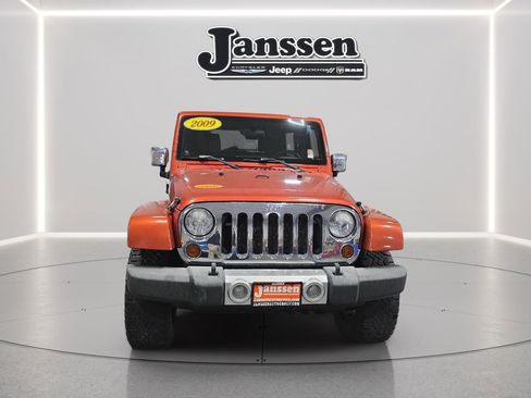 Used 2009 Jeep Wrangler Unlimited Sahara w/ Mopar Chrome Edition Group image 7