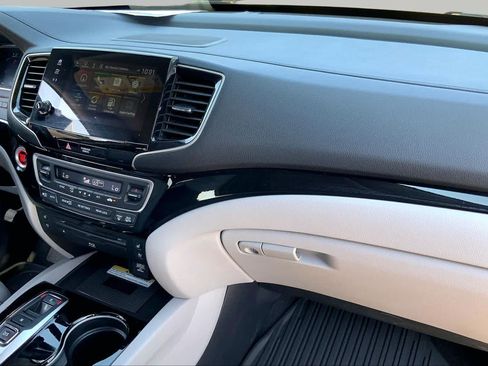 Used 2020 Honda Pilot Elite image 18