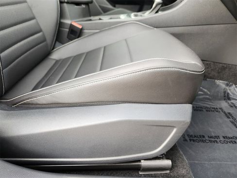 Used 2024 Volkswagen Jetta SE image 20