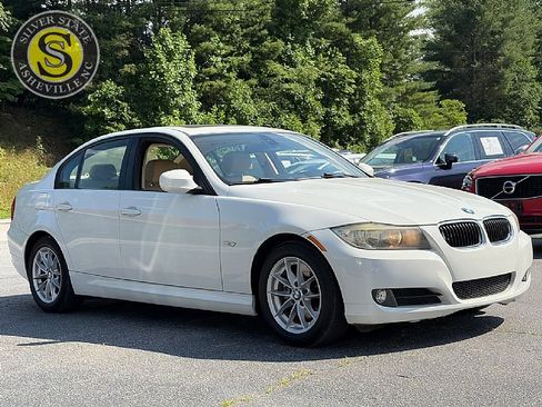 Used 2010 BMW 328i Sedan RWD image 8