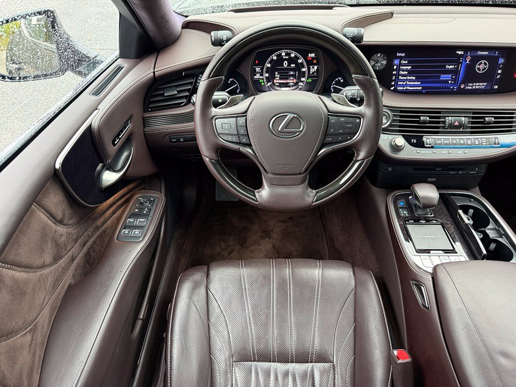 Used 2018 Lexus LS 500 w/ Luxury Package RWD image 32