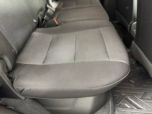 Used 2023 Chevrolet Colorado W/T RWD image 34