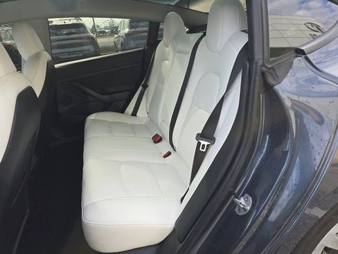 Used 2021 Tesla Model 3 Standard Range Plus image 16