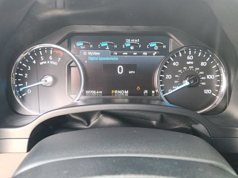 Used 2020 Ford Expedition XLT w/ Equipment Group 202A RWD image 17