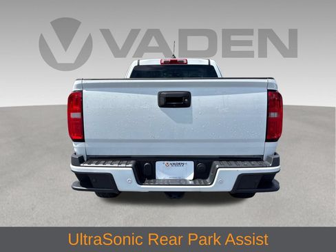 Used 2020 Chevrolet Colorado LT w/ Safety Package RWD image 11