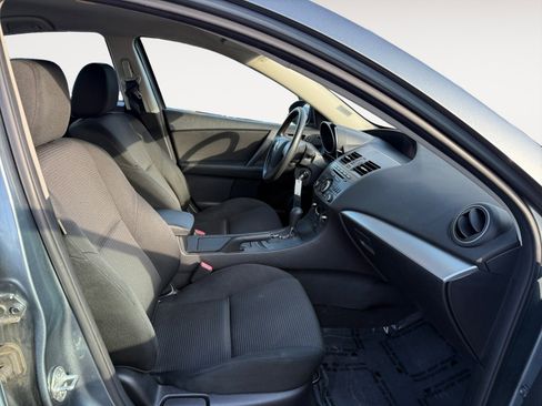 Used 2013 MAZDA MAZDA3 i SV w/ Convenience Pkg image 19