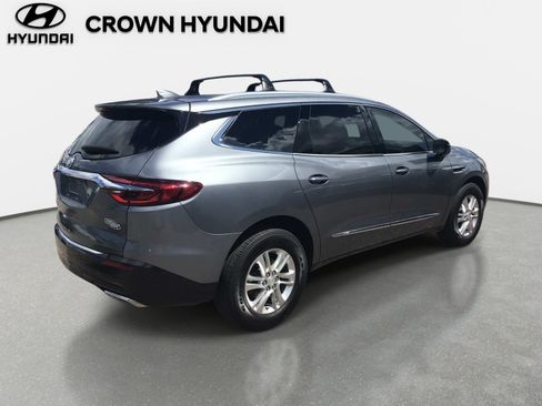 Used 2021 Buick Enclave Essence w/ Sound and Sites Package AWD/4WD image 4