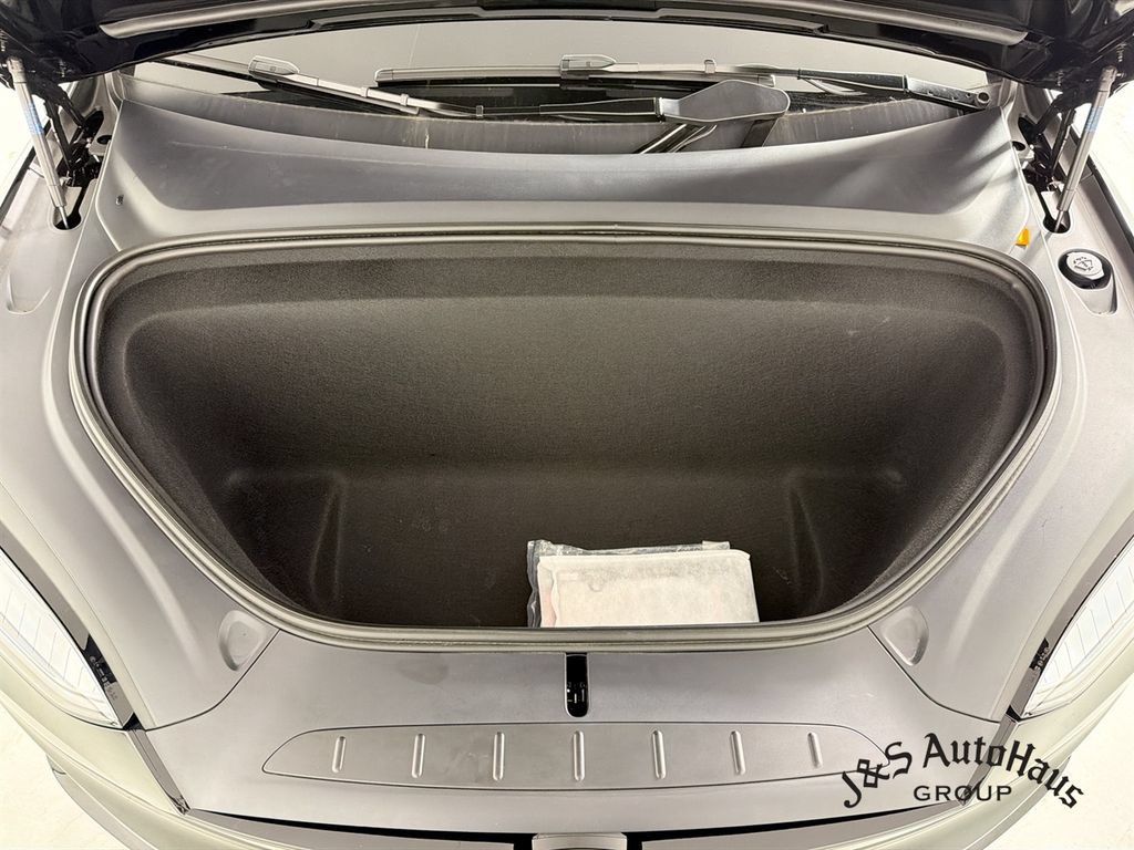Used 2026 Tesla Model X Plaid AWD/4WD image 38