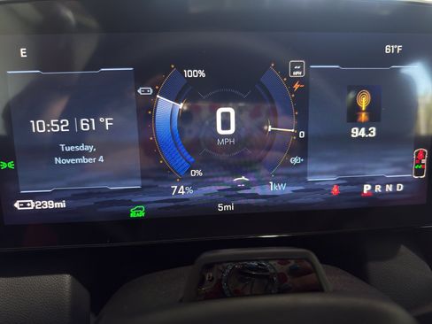 New 2026 Chevrolet Equinox EV RS image 12