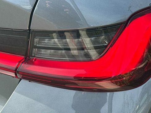 Used 2023 BMW 330e xDrive w/ Convenience Package image 33