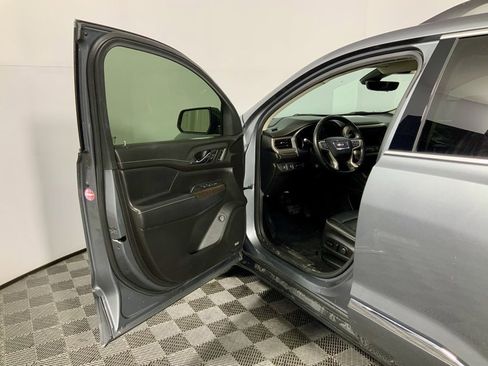 Used 2020 GMC Acadia Denali w/ Technology Package image 16