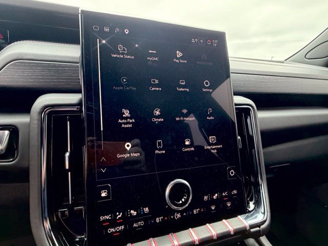 Used 2025 GMC Yukon AT4 Ultimate AWD/4WD image 9