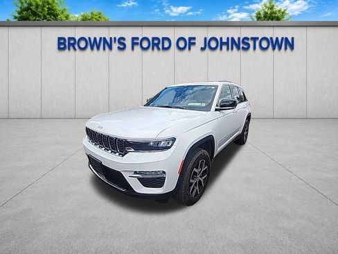 Used 2024 Jeep Grand Cherokee Limited w/ Luxury Tech Group II AWD/4WD image 9