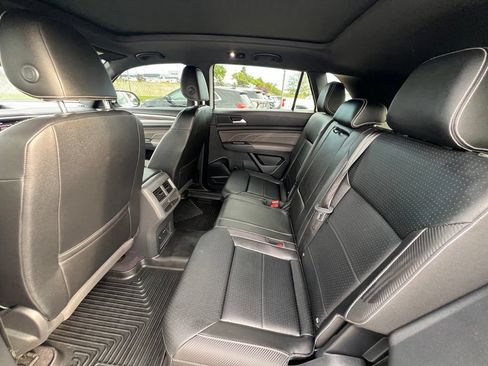Used 2021 Volkswagen Atlas Cross Sport SE w/ Panoramic Sunroof Package AWD/4WD image 22