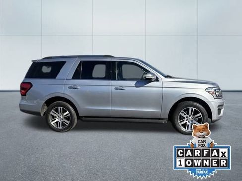 Used 2024 Ford Expedition Limited image 2