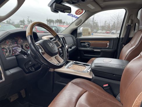 Used 2017 RAM 3500 Laramie Longhorn image 11