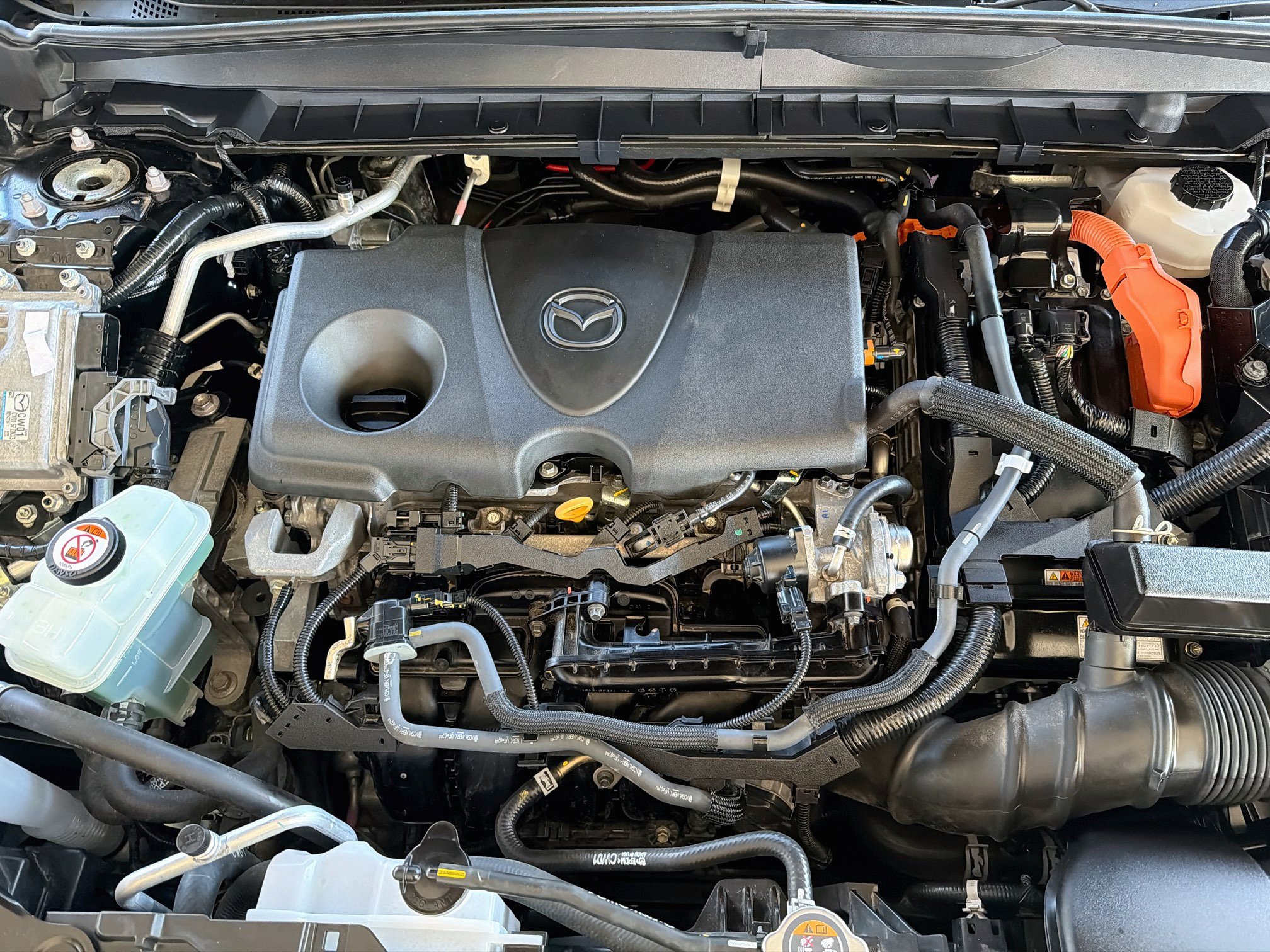 Used 2025 MAZDA CX-50 AWD 2.5 Hybrid w/ Premium Pkg image 35