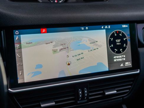 Used 2019 Porsche Cayenne image 18