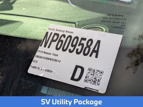 Used 2019 Nissan Titan SV w/ SV Convenience Package image 6
