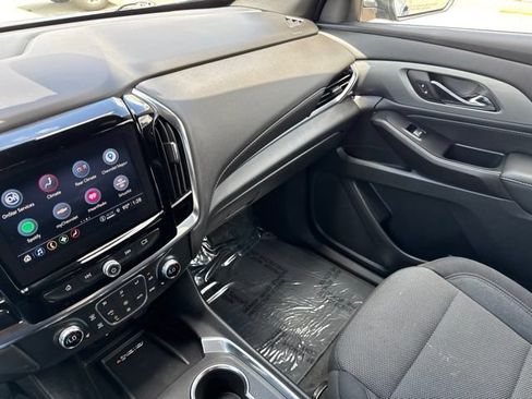 Used 2023 Chevrolet Traverse LT AWD/4WD image 44