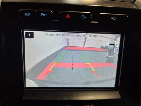 Used 2017 Ford F250 Lariat w/ Chrome Package image 63