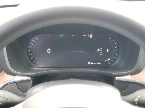 Used 2024 Volvo XC60 B5 Plus AWD/4WD image 21