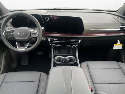 New 2026 Chevrolet Traverse Z71 w/ Driver Confidence Package image 10