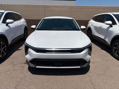 Used 2025 Kia K4 EX FWD image 3