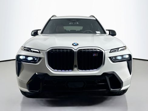 New 2026 BMW X7 M60i image 2