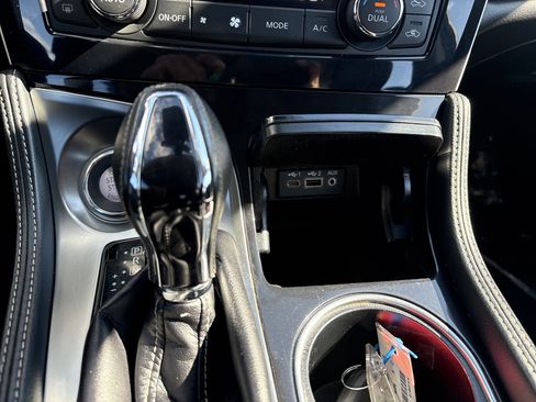 Used 2023 Nissan Maxima SL image 32