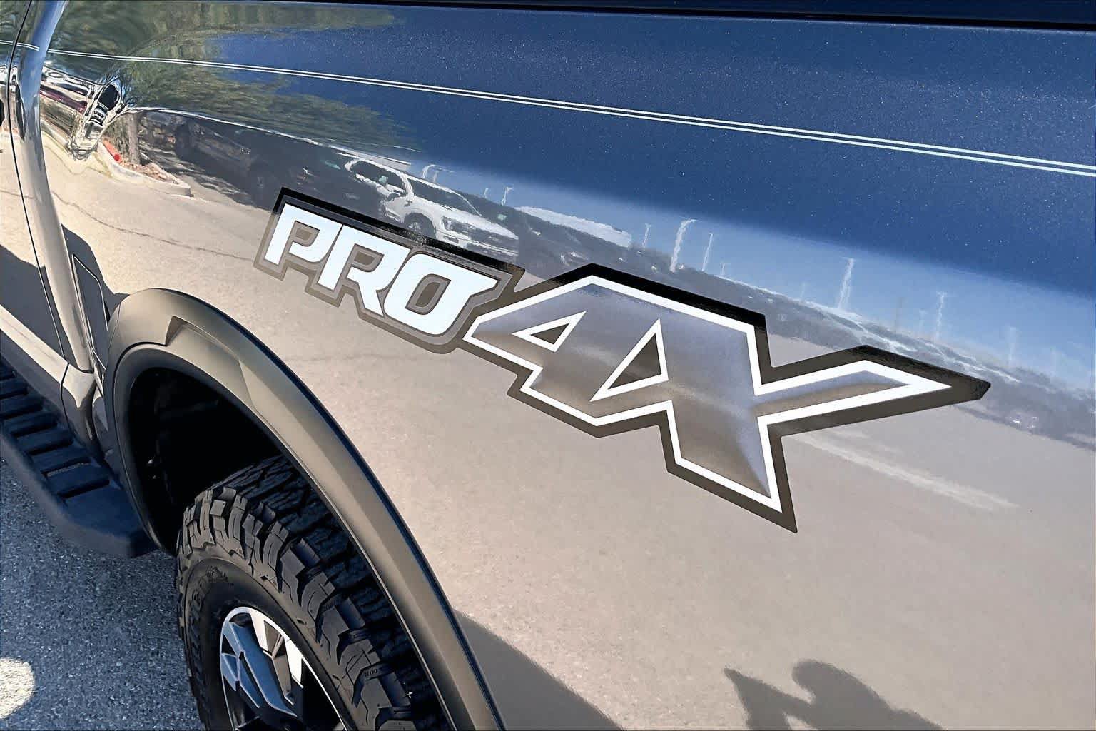 Used 2021 Nissan Titan PRO-4X w/ Pro-4x Convenience Package AWD/4WD image 30