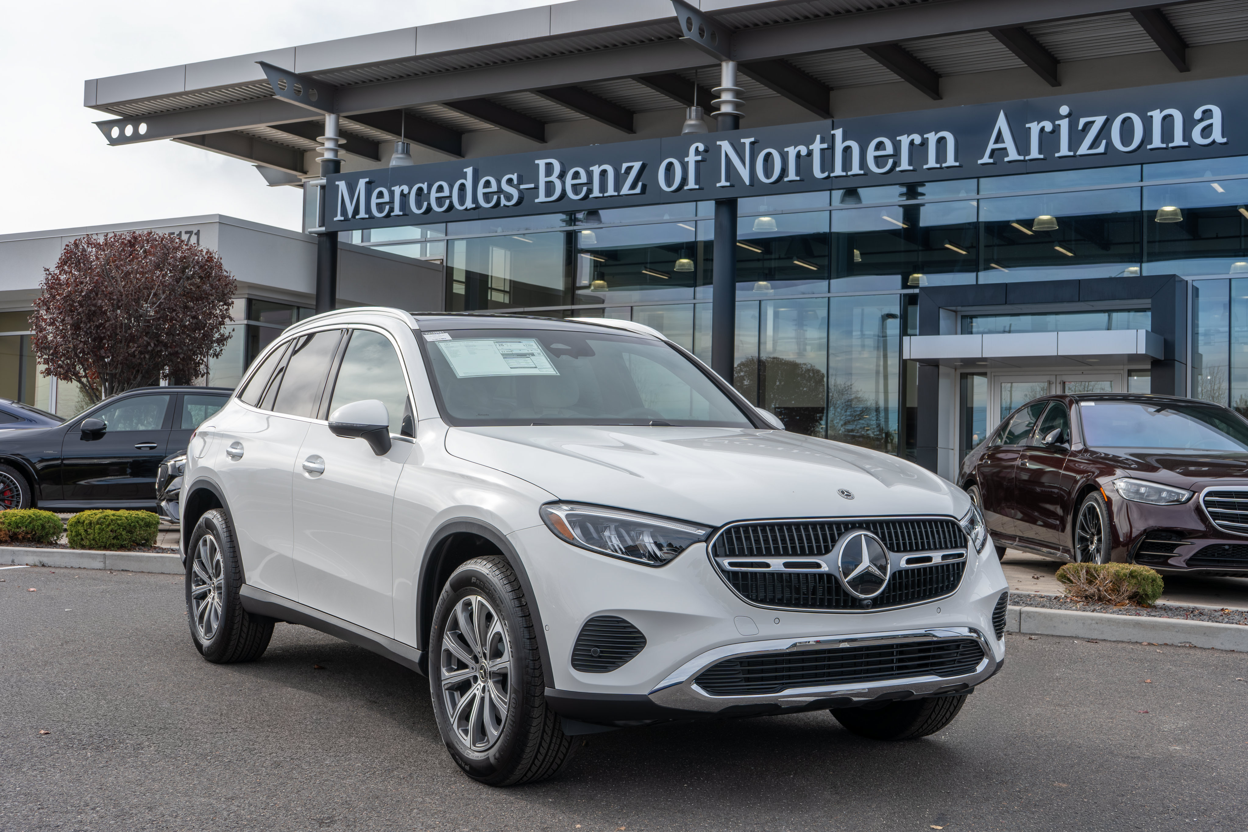 Certified 2026 Mercedes-Benz GLC 300 4MATIC image 1