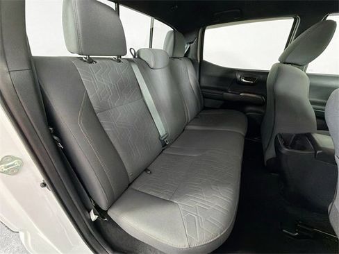 Used 2019 Toyota Tacoma TRD Sport image 24