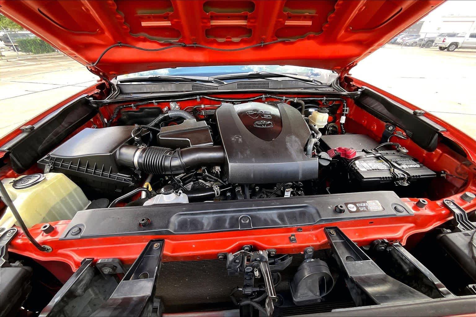 Used 2016 Toyota Tacoma TRD Sport w/ Towing Package RWD image 29