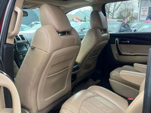 Used 2011 GMC Acadia Denali image 28