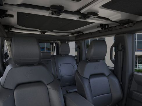 New 2025 Ford Bronco Badlands image 12