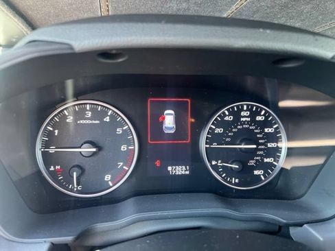 Used 2026 Subaru Crosstrek 2.5i Premium AWD/4WD image 7