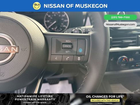 New 2025 Nissan Pathfinder SV image 17