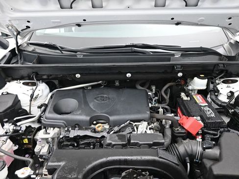 Used 2019 Toyota RAV4 XLE w/ Carpet Mat Package image 23