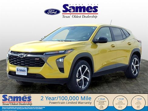 Used 2024 Chevrolet Trax RS w/ Driver Confidence Package image 3