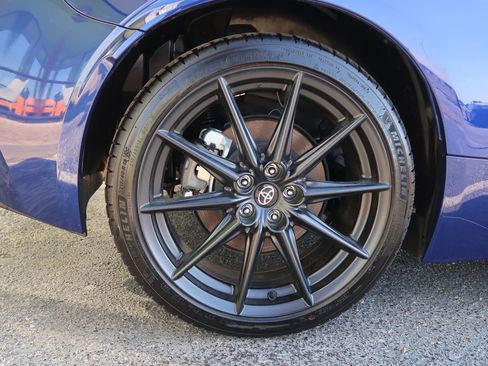 Used 2024 Toyota GR86 Premium image 42